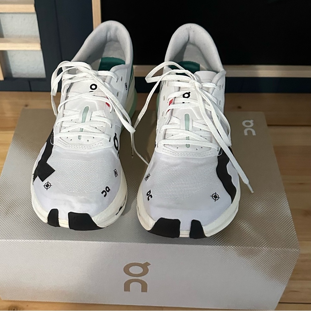 On Running Cloudboom Echo 2 athletic shoes. Size 8. New like condition Worn once